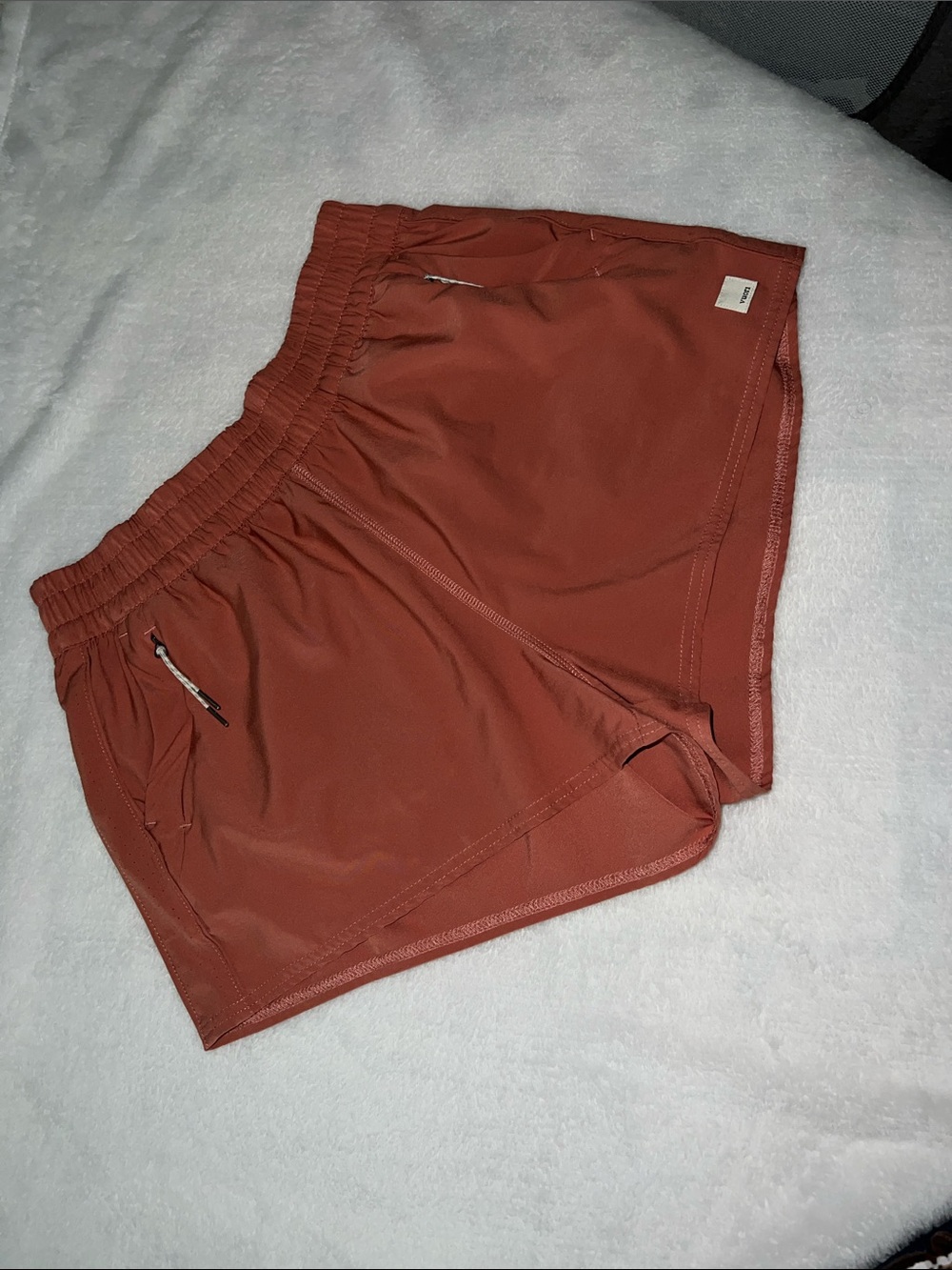 Women’s Vuori dash shorts